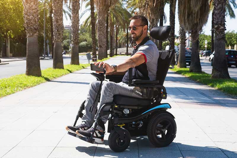 Proving Fault in New York Personal Injury Cases: Holding Defendants Accountable for Negligence 1 a man is in a wheel chair after a construction accident