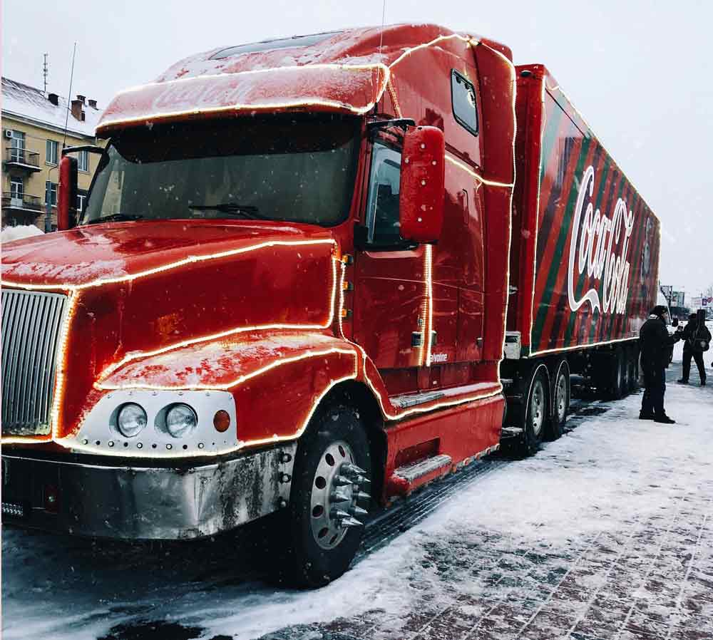 The Benefits of Hiring a New York Truck Accident Attorney: Expert Legal Assistance for Your Claim 2 coca cola truck new york truck accident lawyers 1